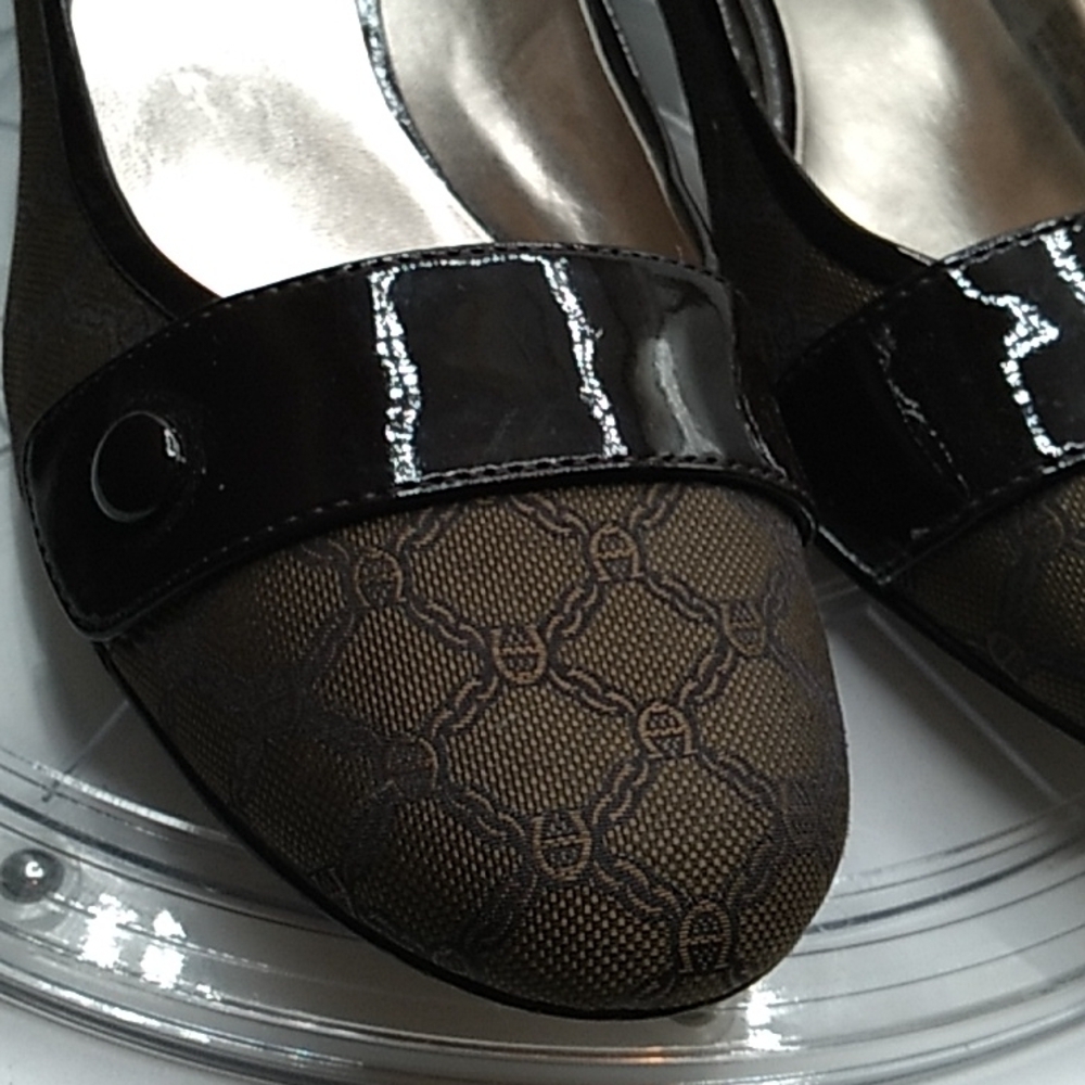 Etienne Aigner 11 chunky heels dress shoes